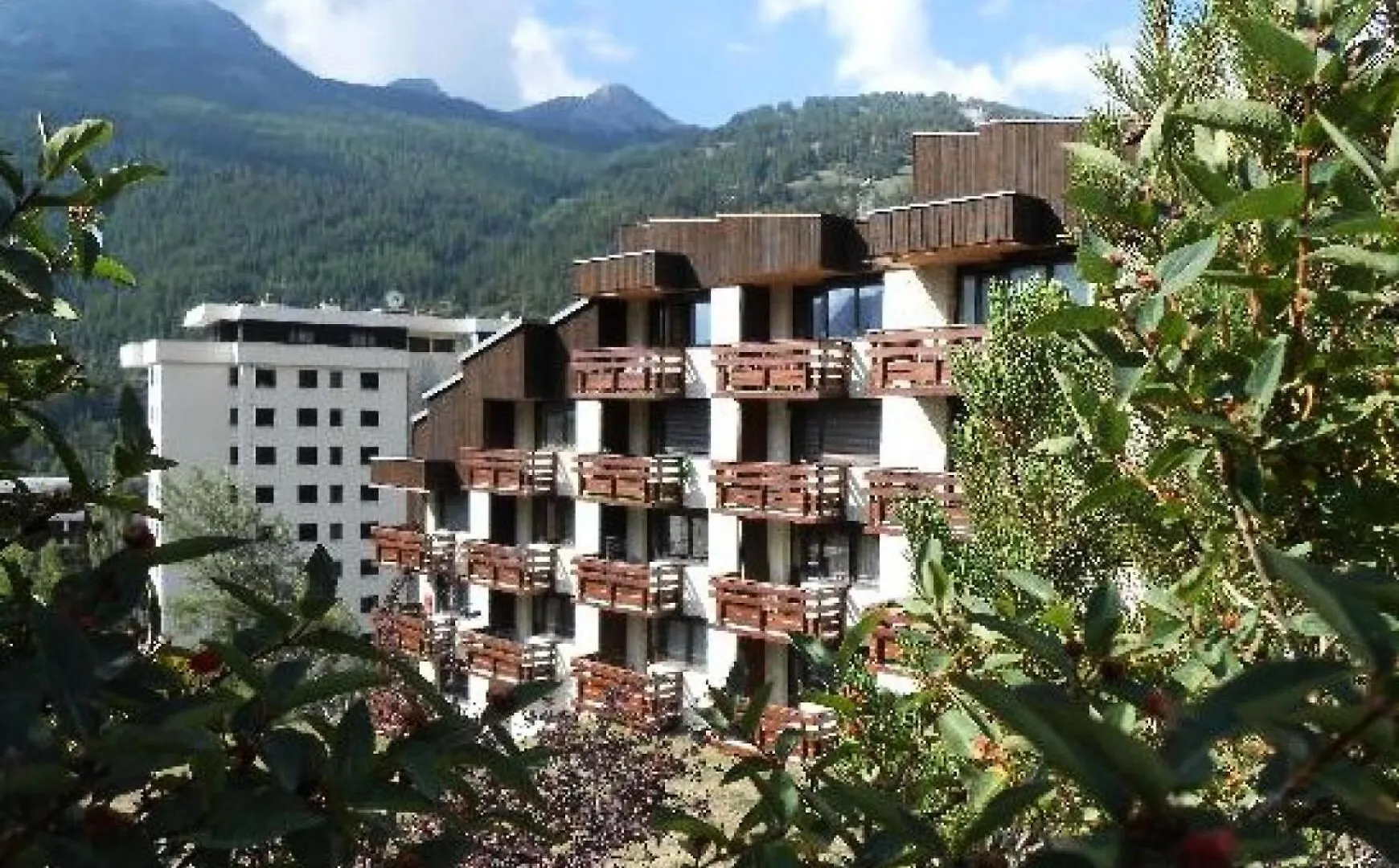 Appartement Residence Les Melezes - Studio Renove & Chaleureux - Acces Pistes Par Navettes - Parking Exterieur Mae-1104 Champcella